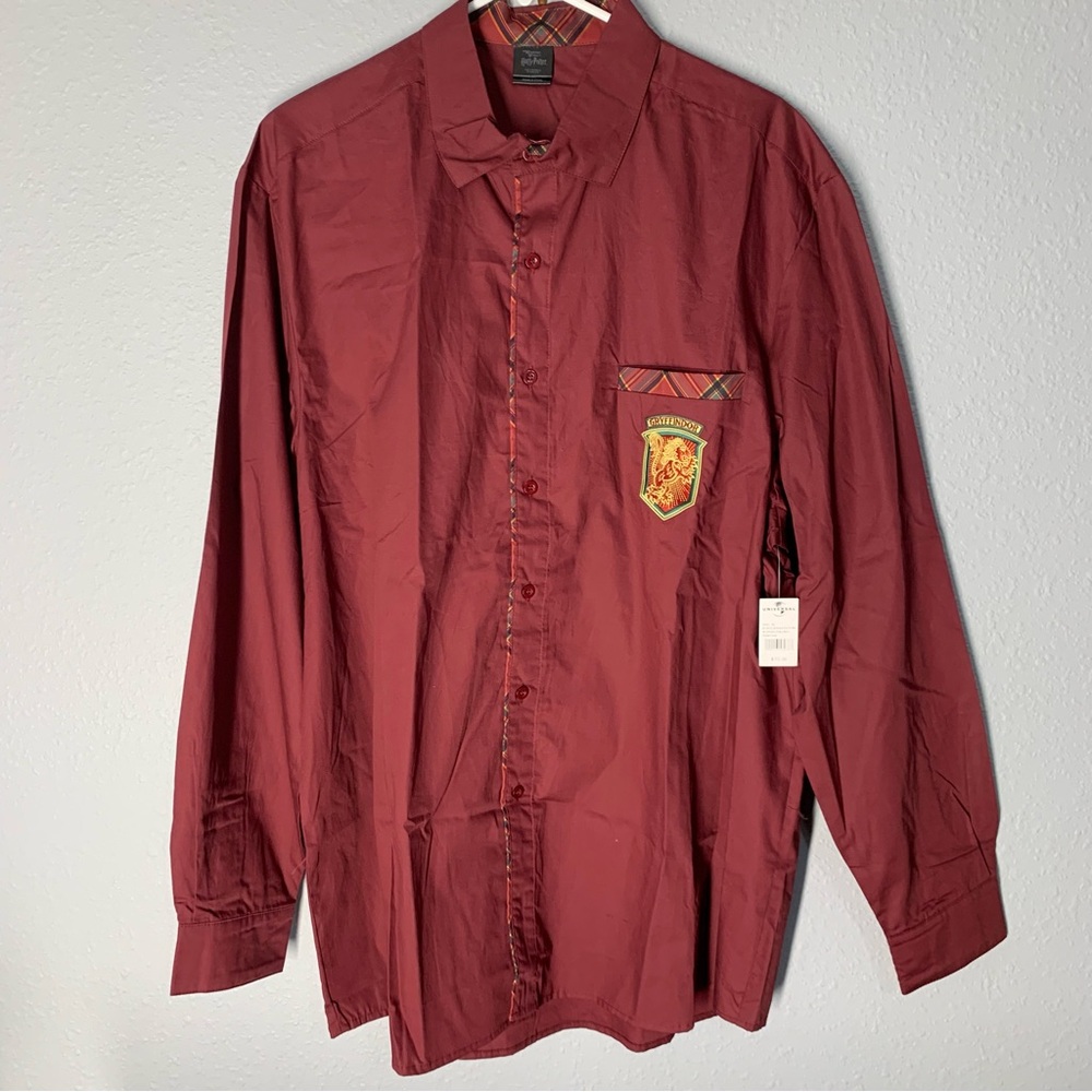 NWT Universal Harry Potter Gryffindor Red Oxford Button Shirt Flip Cuff Mens XL